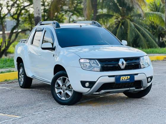 RENAULT DUSTER OROCH 1.6 16V SCE FLEX DYNAMIQUE MANUAL RENAULT DUSTER OROCH 1.6 16V SCE FLEX DYNAMIQUE MANUAL